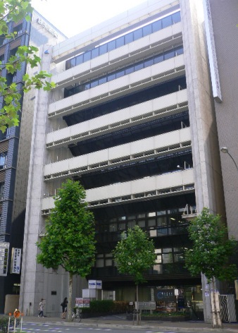 入居ビル全景