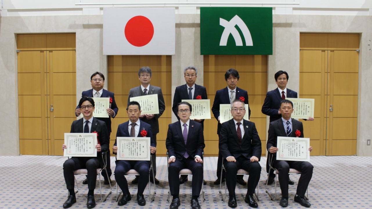 R6まるごと宣言表彰式写真